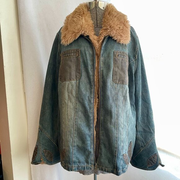 Faded Glory Jackets & Blazers - Vintage Faded Glory Penny Lane inspired jean jacket w/apliqué & removable lining